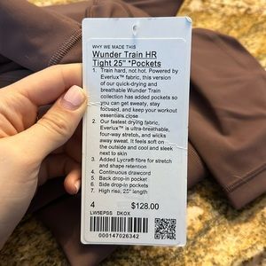 Brand new TAGS ON NEVER WORN dark oxide leggings. Too small for me.